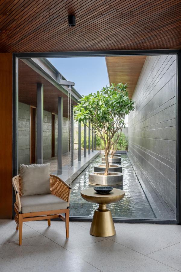 Mysa Zinc Journey By The Fern, Nani Devati Hotel Sanand Exterior photo