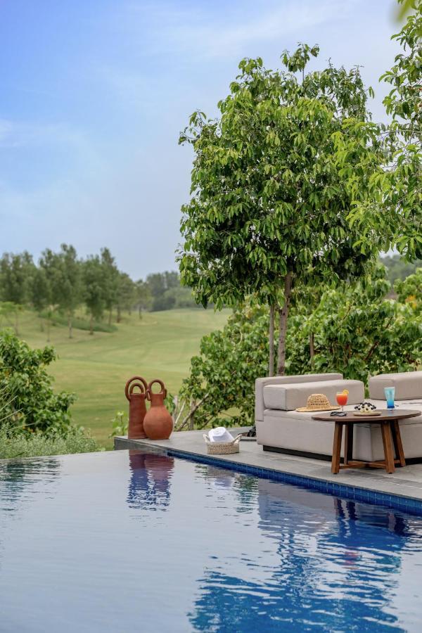 Mysa Zinc Journey By The Fern, Nani Devati Hotel Sanand Exterior photo